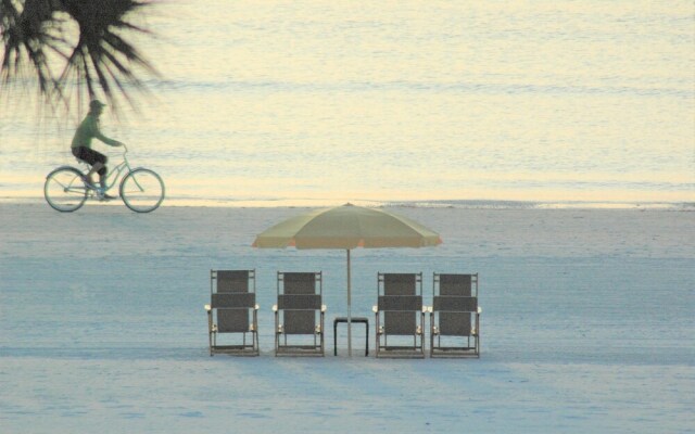 Hyatt Fractional #402 - 2 Br Condo