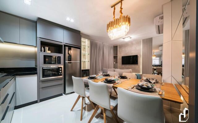 Cobertura duplex com 03 dormitórios e vista mar