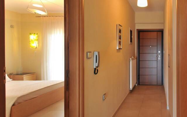 Balconies on Sea - The Garden Apartment