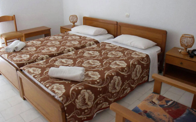 Pashos Hotel