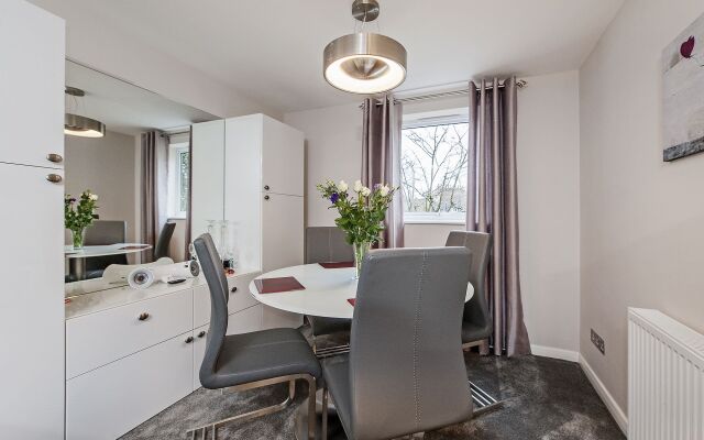 Hedgemead Court, 4 Star Gold Luxury 2 Bedroom Apartment in Bath City C