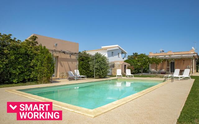 Villa Bouganville con Piscina by Wonderful Italy