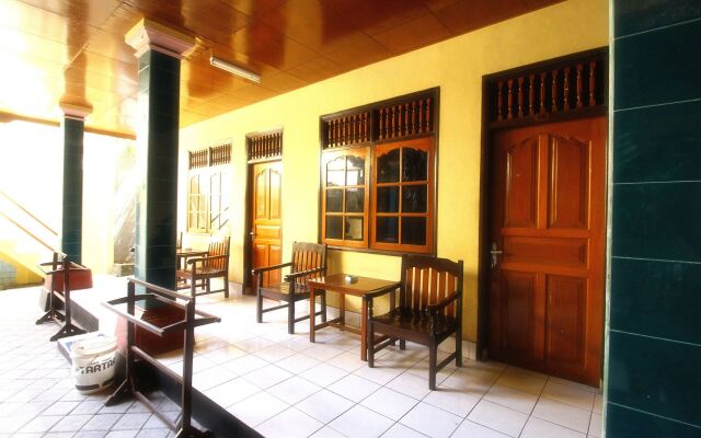 Dua Dara Inn Kuta