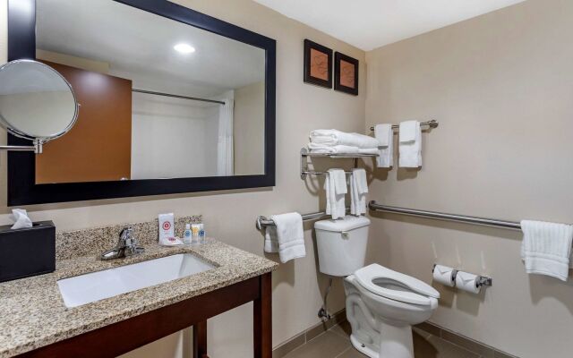 Comfort Suites Manchester near Arnold AFB