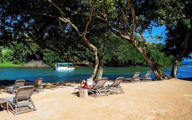 Ocean’s Creek Beach Hotel Mauritius
