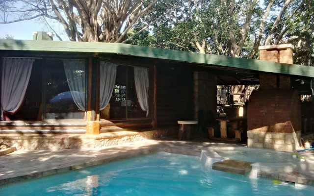 Far Horizon Lodge