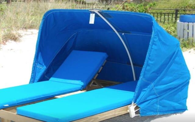 Midnight Cove II Bldg 7: Top Floor With Views