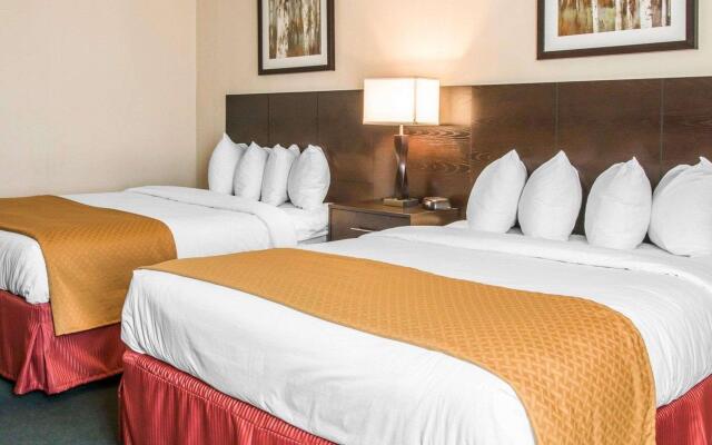 Quality Inn & Suites Escanaba North