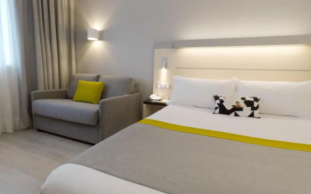 Holiday Inn Express Pamplona by IHG