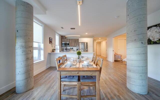 Ocean Bay New Luxury Condo Sleeps 5 Parking, Coffee, AC