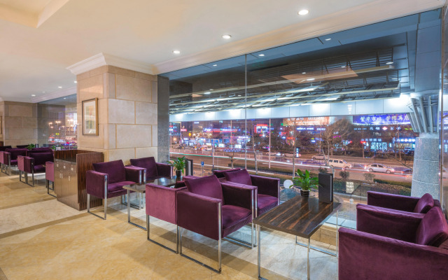 Crowne Plaza Hotel Qingdao by IHG