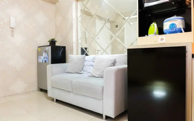 Simply 2BR with Pool View Bassura City Apartment