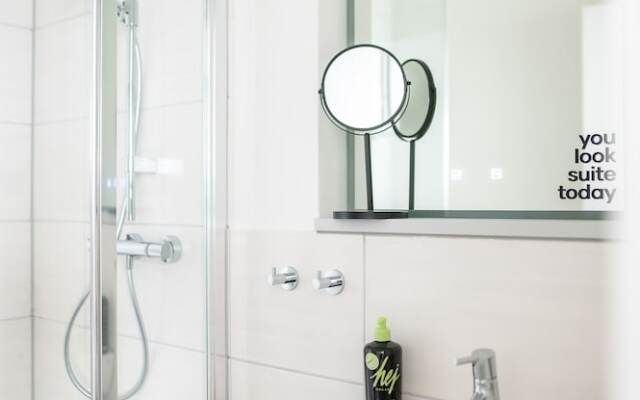 Limehome Bremerhaven Kantstraße