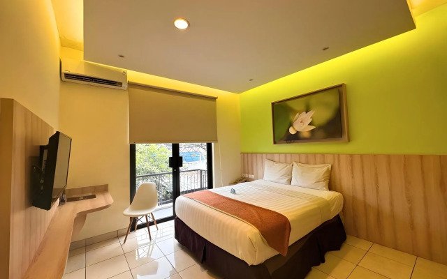 D'Bamboo Suites