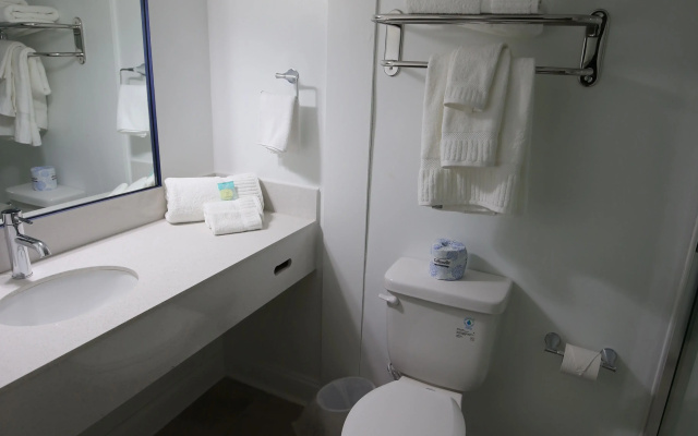 Harborline Hotel