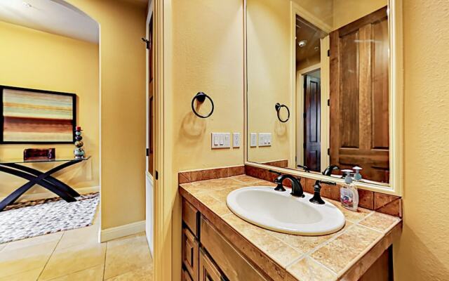 416 Lakeway - 3 Bedroom Condo