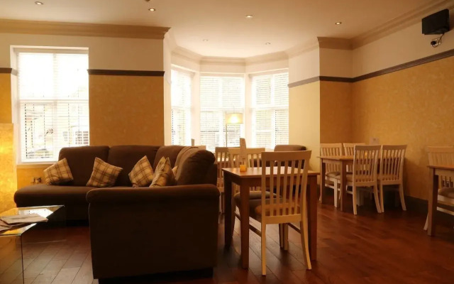 B+B York