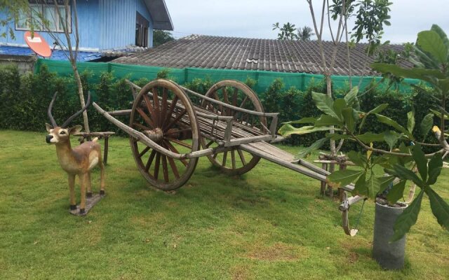 Sombat Resort