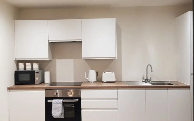Luxury 1-bed Apartment Bradford Free Parking