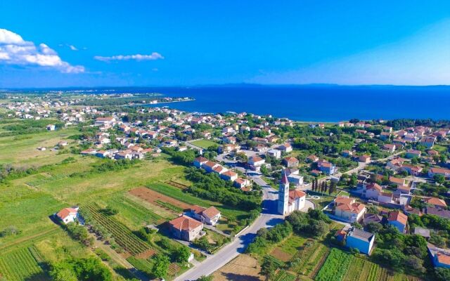 Modern Villa in Privlaka With Swimming Pool