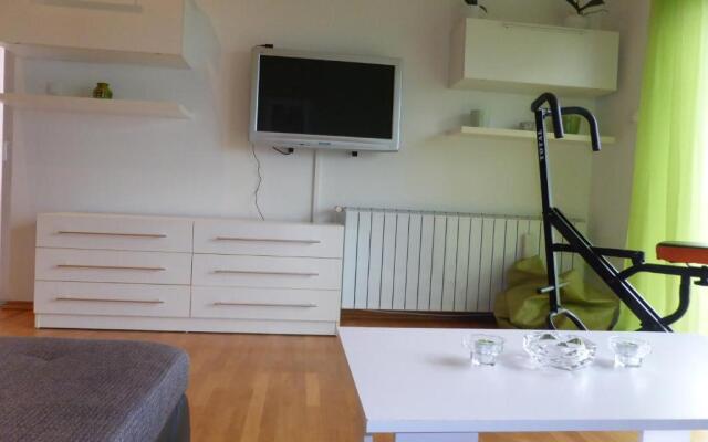Apartments Adria