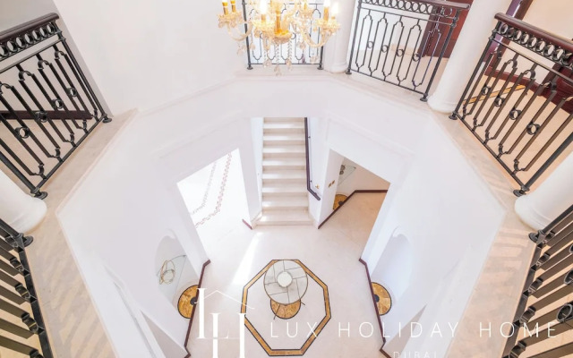 LUX Holiday Home - Frond E 1