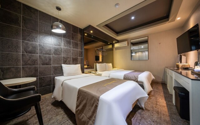 Bundang Siwol Hotel