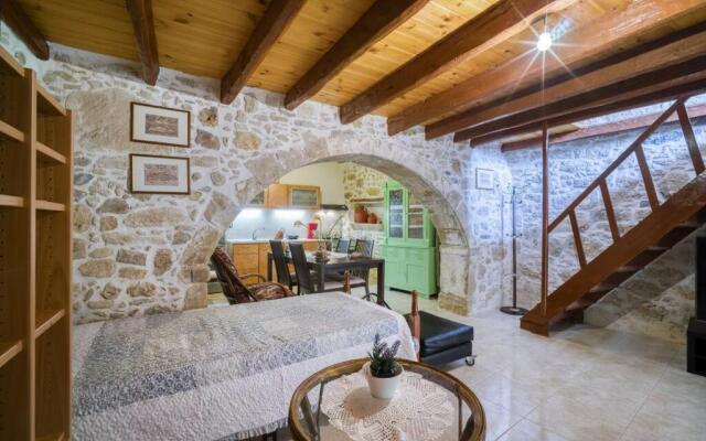 Skountakis House