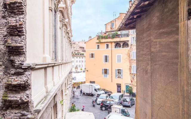 RSH Campo de   Fiori Bright Apartment