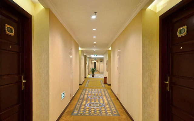 Vienna Hotel Meizhou Mei County Airport