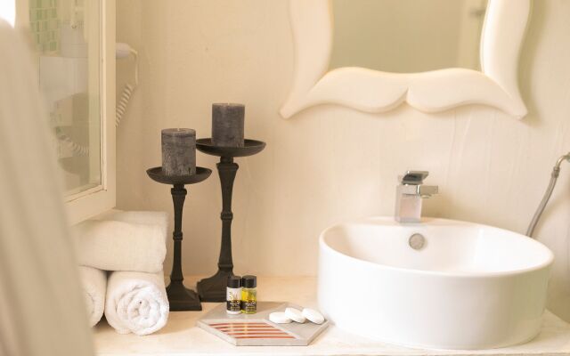 Casa Blue Sea View, Philian Collection