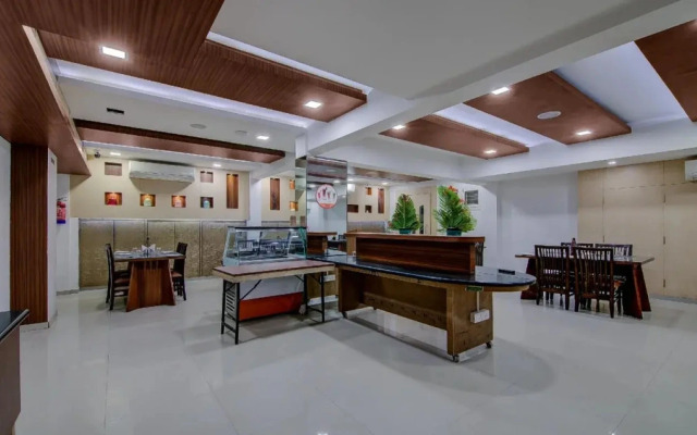 OYO Townhouse 047 Kanakpura Road