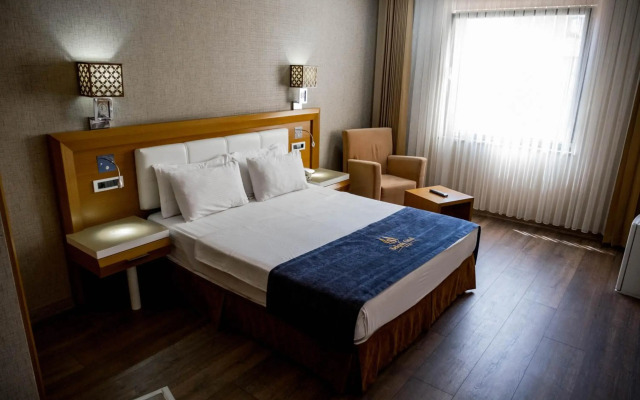Selcuk Hotel Sems-i Tebrizi