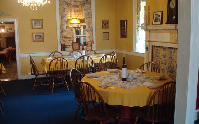 The Historic Fairfield Inn 1757