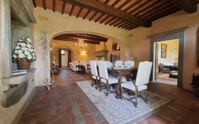 Exquisite Villa in Lamporecchio With Private Pool