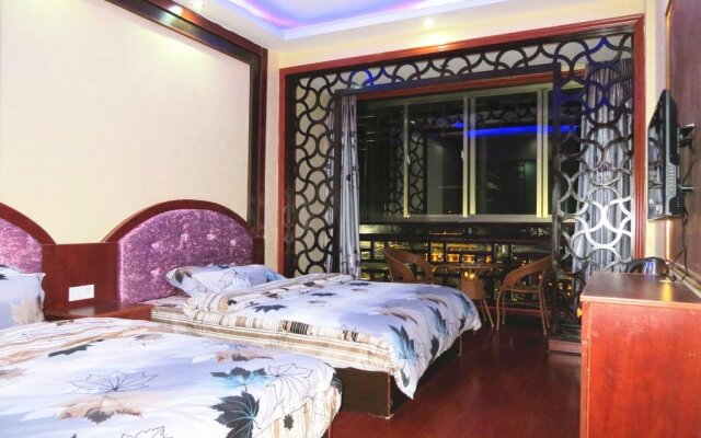 Fenghuang Ruyi Hostel