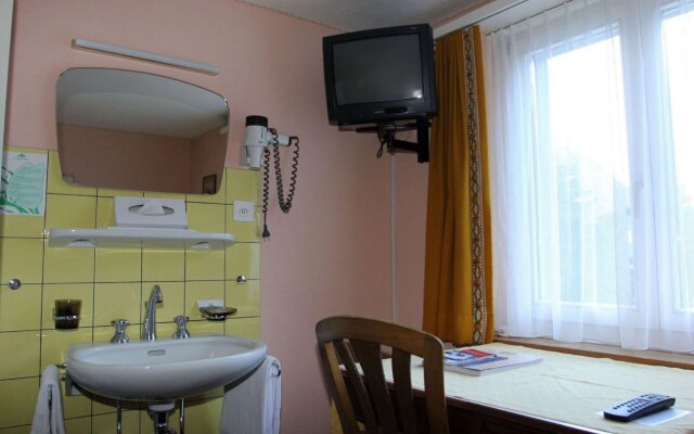 Swiss Lodge Hotel Alfa