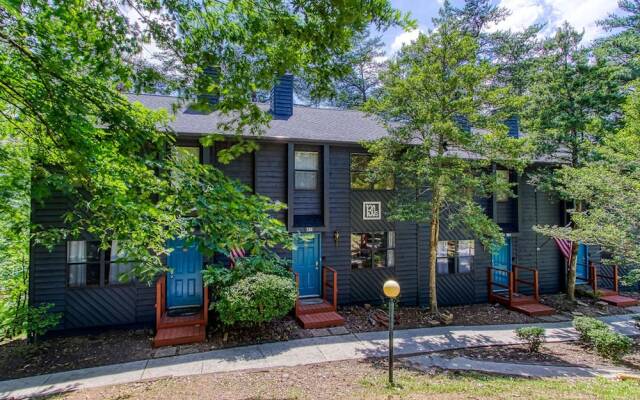 Pinecrest Townhomes-1K-2Q Unit-Renovated