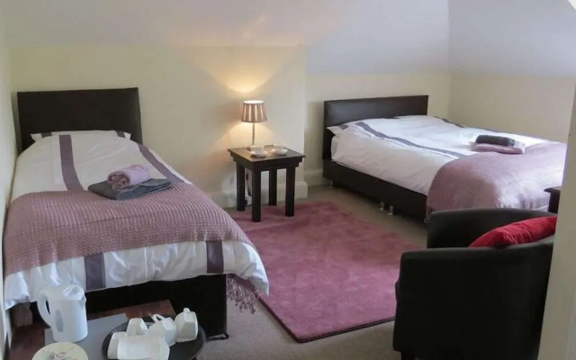 Eagle Lodge Rooms