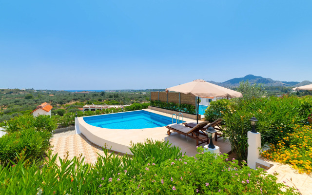Kolymbia Village