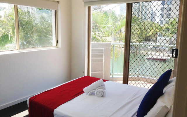 Surfers Riverside Apartments