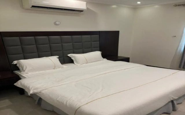 blend hotel suites 2