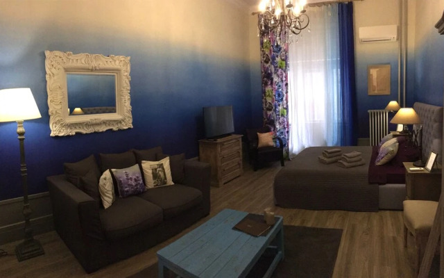 Standard Apartment by Hi5 - FehÃ©rahajÃ³