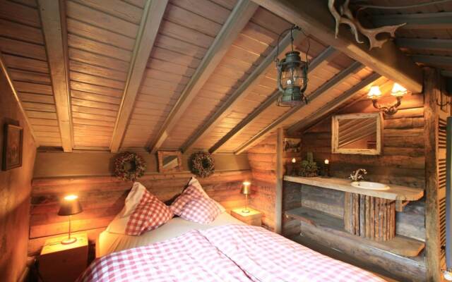 Luxurious Chalet with Hot Tub & Sauna in Thirimont