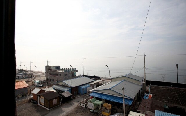 Jebudo Hill