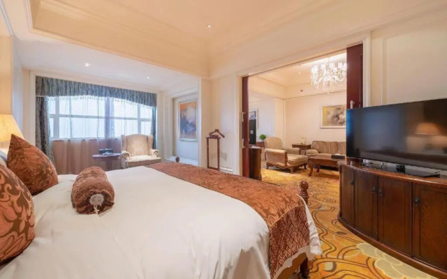 Zhengzhou Yiquan International Hotel