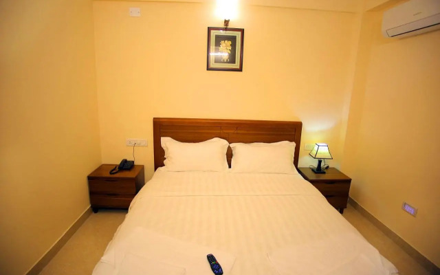 The Lounge Business Hotel