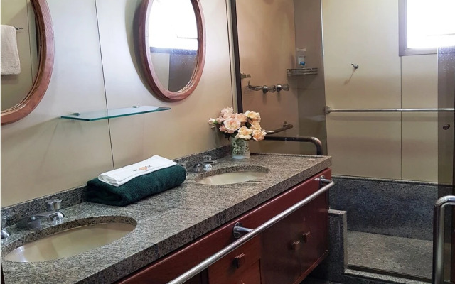Apartamento em Cond de Luxo em Sao Conrado