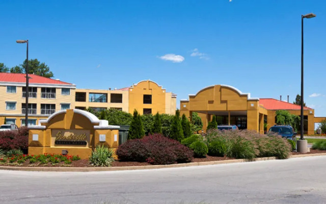 Cedar Point's Sandcastle Suites
