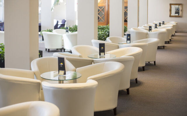 Hipotels Playa La Barrosa - Adults Only